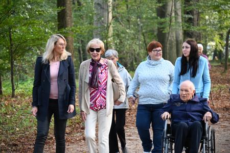 Ob svetovnem dnevu Alzheimerjeve bolezni v Grajskem parku (4)